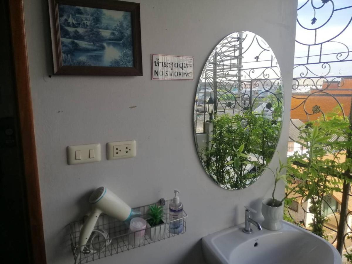 T2B Hostel Чиангмай Экстерьер фото