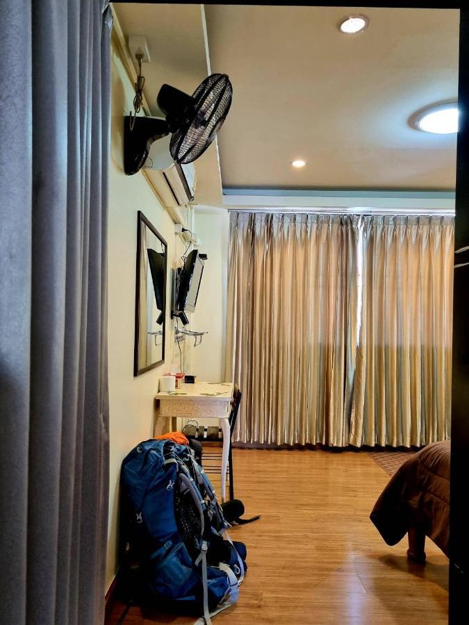 T2B Hostel Чиангмай Экстерьер фото